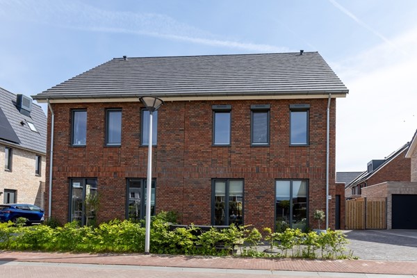 Medium property photo - Sterrenkroos 39, 4616 AT Bergen op Zoom